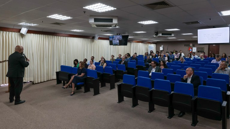 Palestra - Como implementar a sustentabilidade nas empresas estatais e evitar o greenwashing