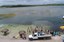 Codevasf realiza peixamento na Lagoa dos Tambaquis em Estância (SE).JPG