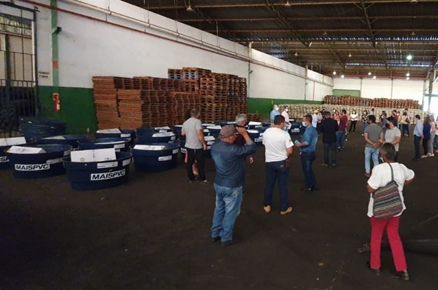 Codevasf realiza a entrega de kits de irrigação que vão beneficiar agricultores familiares em Goiás.jpeg