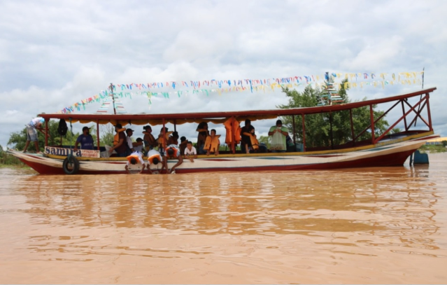 Barco em peixamento