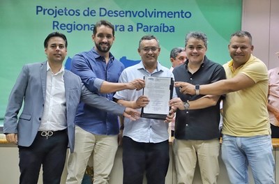 Codevasf destina mais de R$ 19 milhões em equipamentos e obras de pavimentação na Paraíba.jpeg