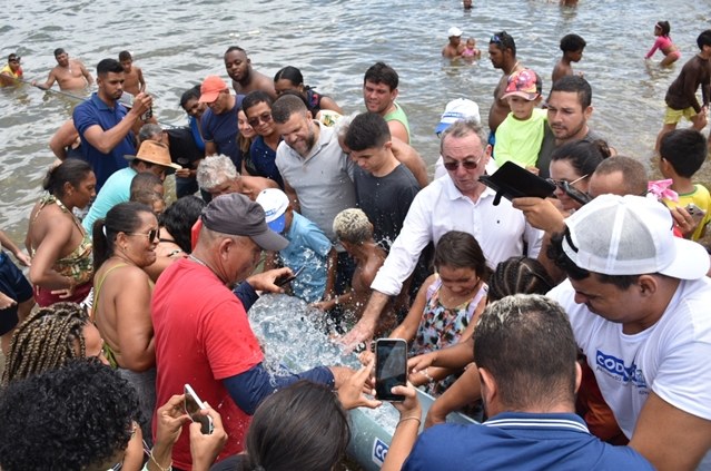 Codevasf insere 100 mil alevinos no São Francisco em peixamento realizado em Propriá.jpeg