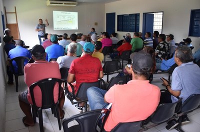 Codevasf promove palestra sobre controle de arroz daninho para produtores de Sergipe e Alagoas 2.JPG