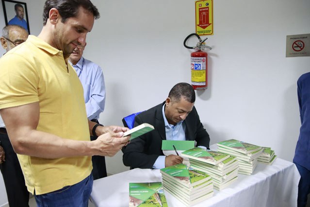 Lançamento 2 - livro projeto Formoso