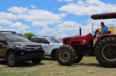 Codevasf recupera tratores retirados ilegalmente de seu pátio em Juazeiro (BA).jpeg