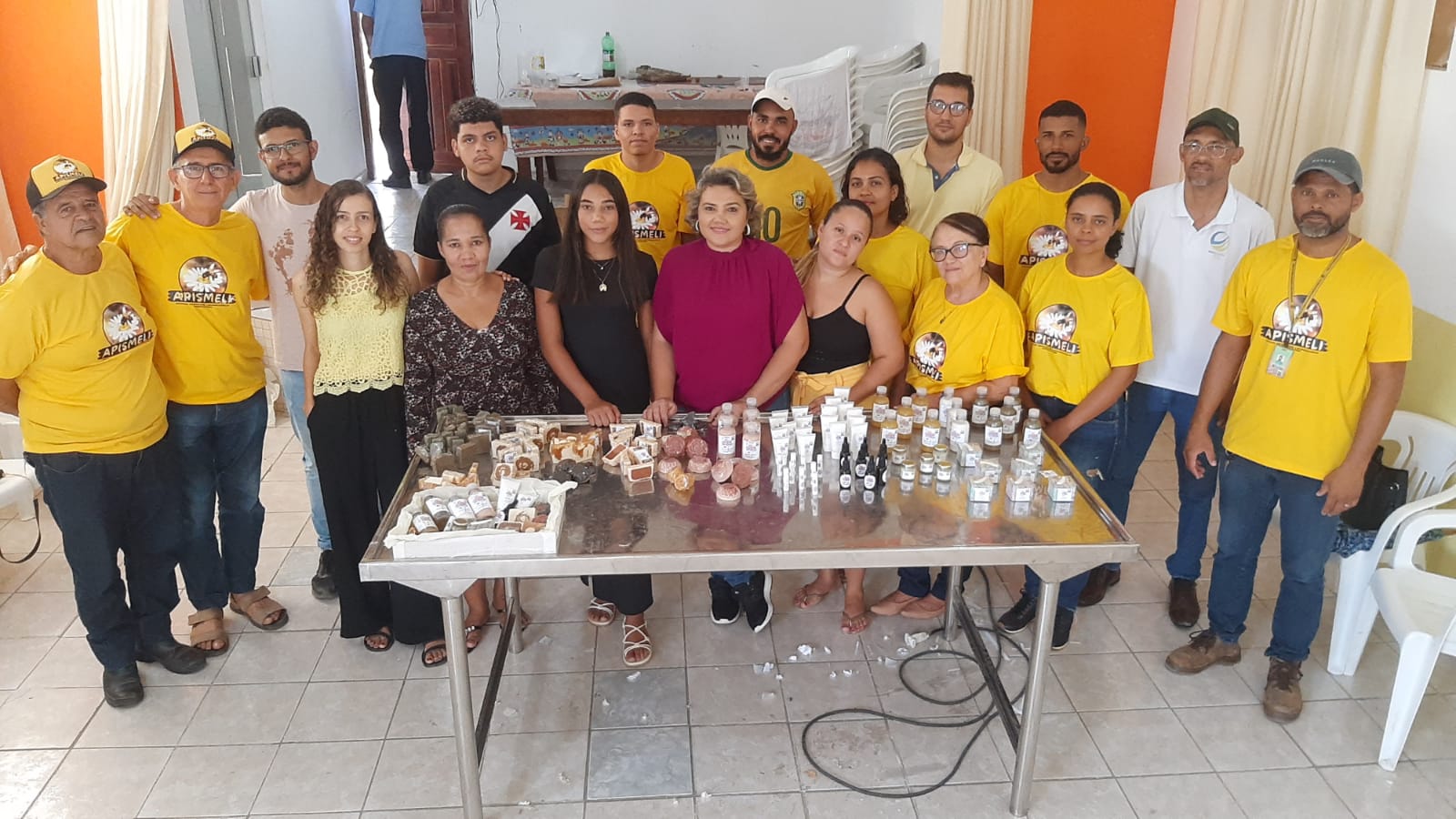 Apicultores capacitados para produzir cosméticos à base de mel, própolis e cera de abelha ganham nova fonte de renda 3.jpg