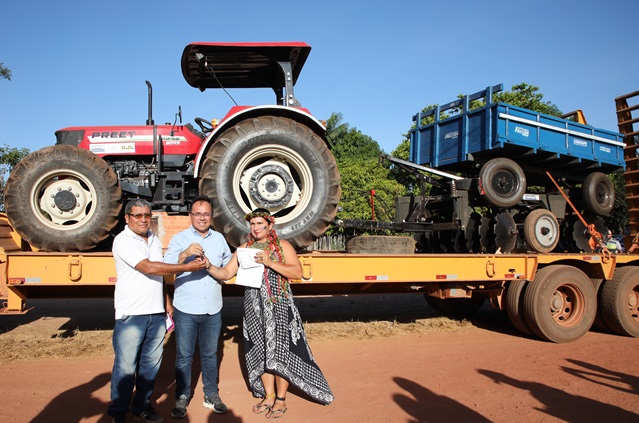 Entrega de equipamentos indígenas MA