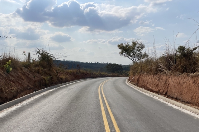 Pavimentação asfáltica em Minas Gerais 3.jpg