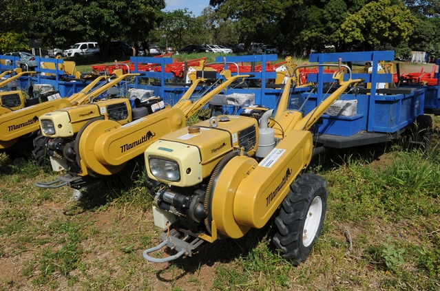 Agricultores familiares do DF recebem equipamentos para incentivar produção - Capa.JPG