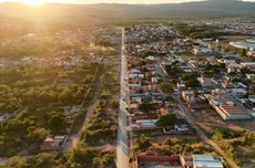 Pavimentação de Avenida Duzentos em Montes Claros (MG)