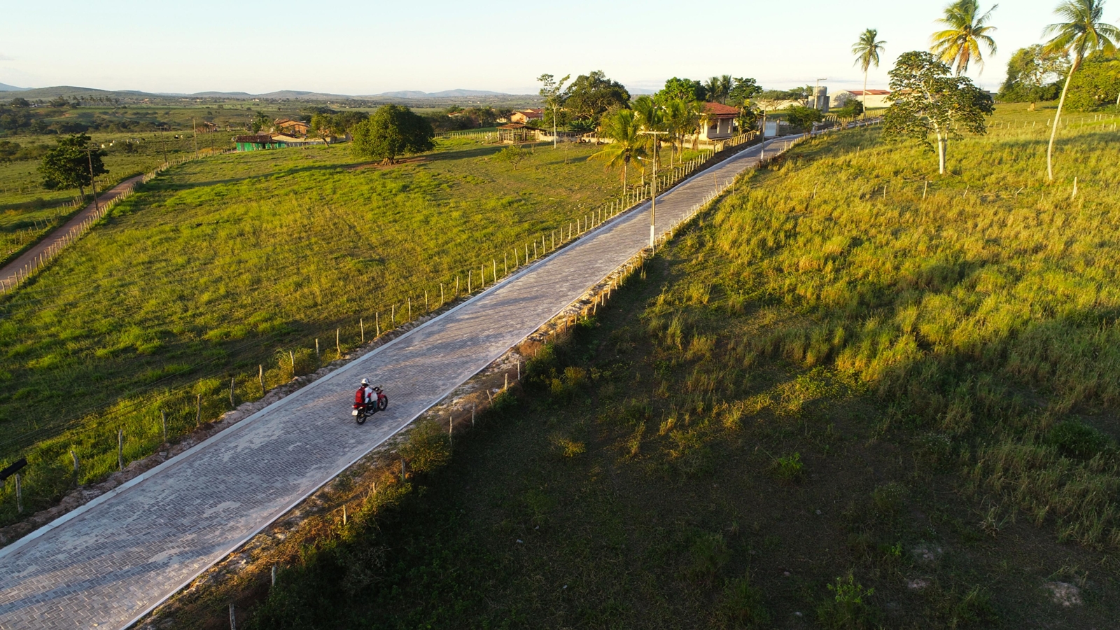 Codevasf conclui primeiras obras com pavimento intertravado em Sergipe 1.JPG