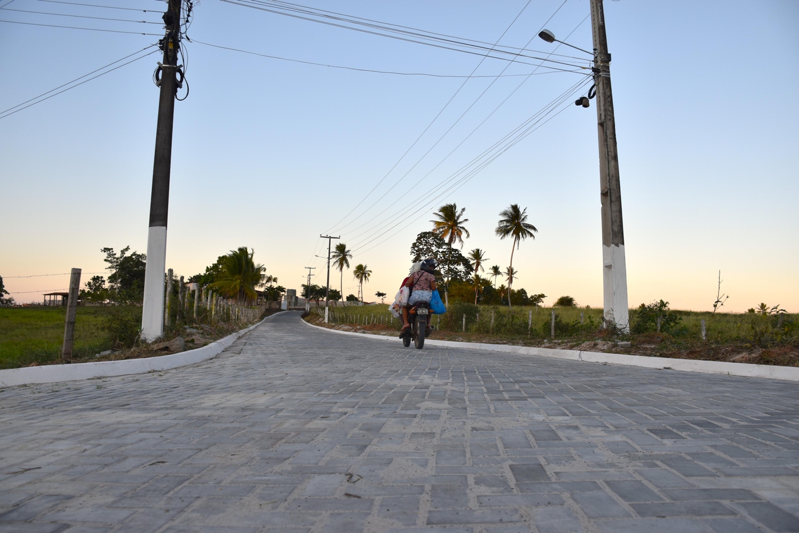 Codevasf conclui primeiras obras com pavimento intertravado em Sergipe 2.JPG