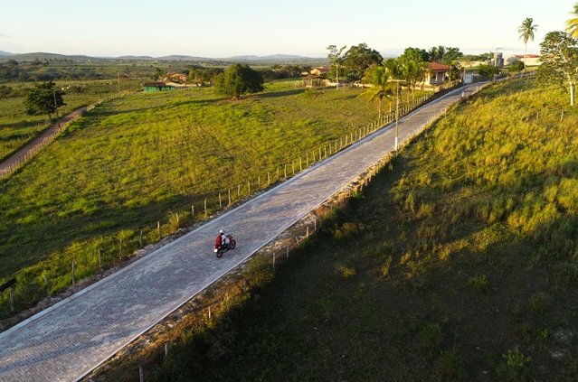 Codevasf conclui primeiras obras com pavimento intertravado em Sergipe.JPG