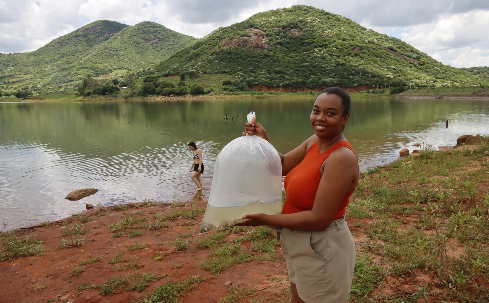 Codevasf realiza peixamentos em barragens administradas pela Companhia.JPG